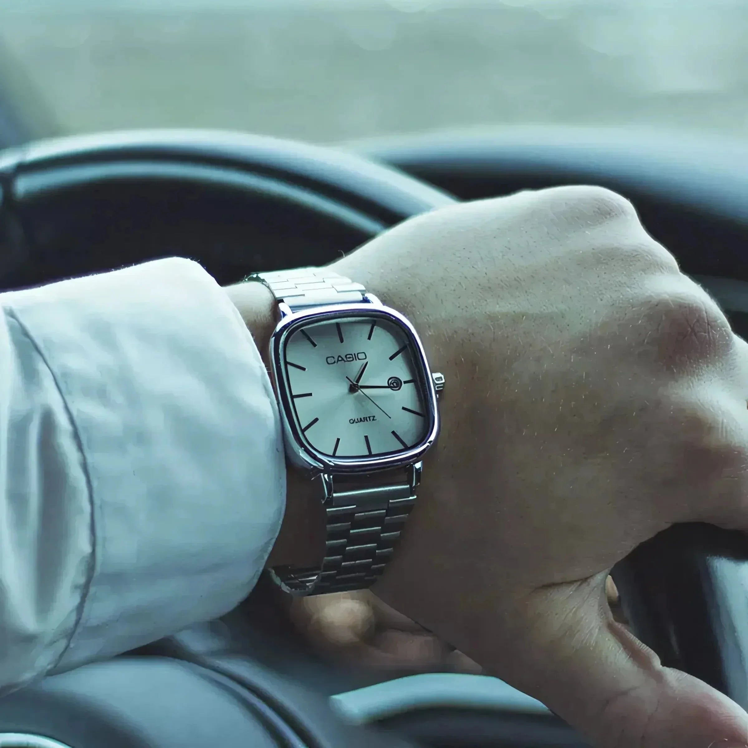 C A S I O Luxurious 36mm Watch - Water Resistant | Transferred steel Relógio CASIO Luxurious 36mm - Unissex Resistente à água | Aço Inoxidável Luxvian 